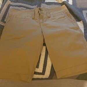 American Eagle Shorts Size 4